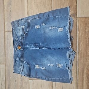 AQ Jeans size 7 juniors shorts 2307